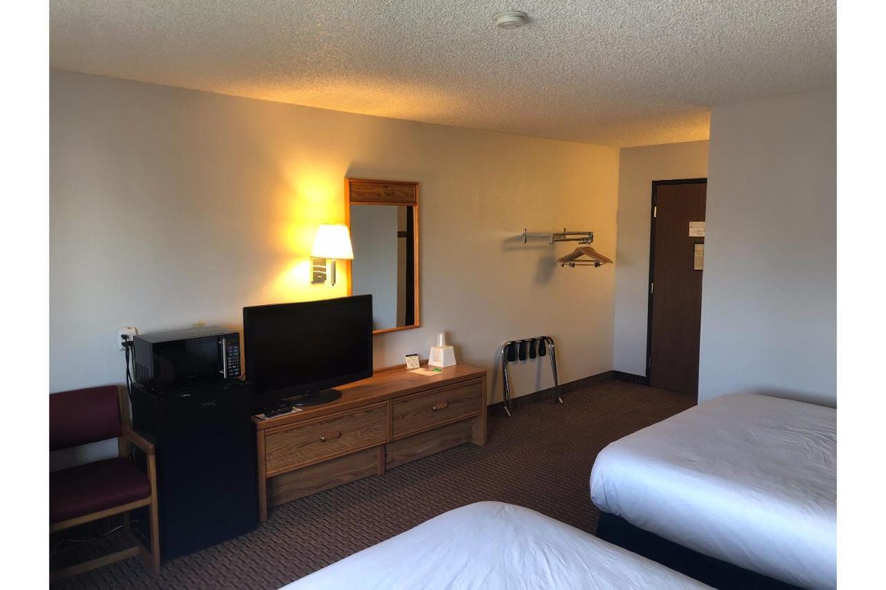 Oyo Hotel Glendive - Yellowstone River Εξωτερικό φωτογραφία