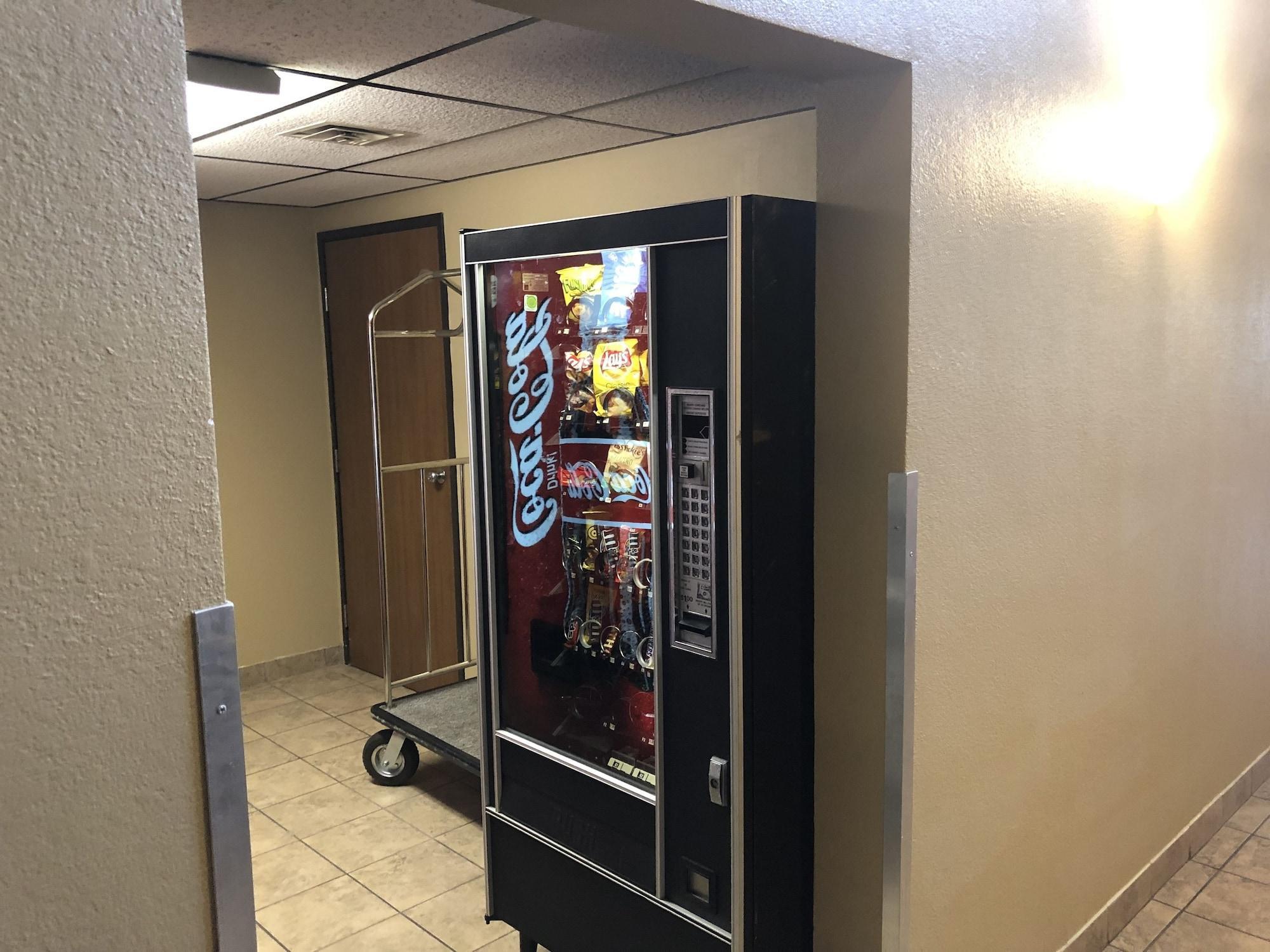 Oyo Hotel Glendive - Yellowstone River Εξωτερικό φωτογραφία