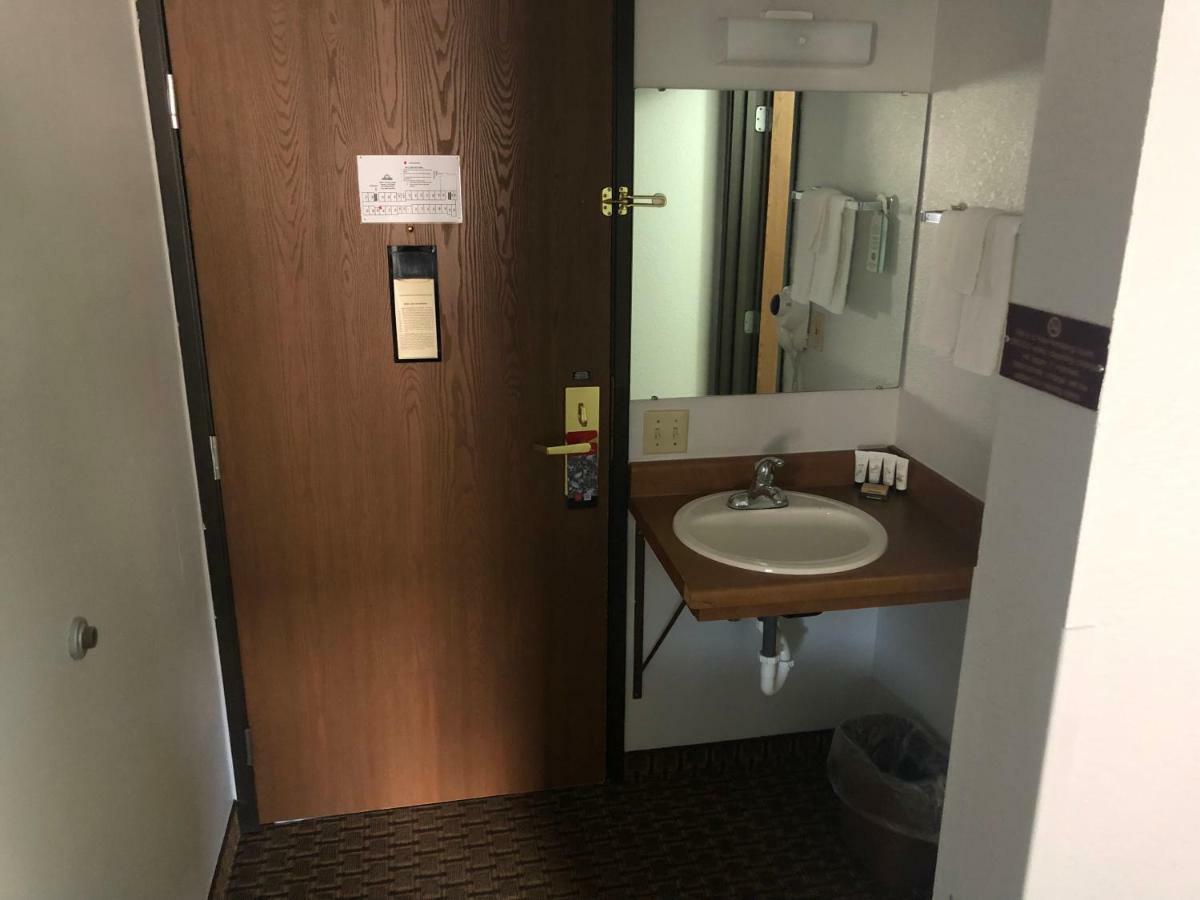 Oyo Hotel Glendive - Yellowstone River Εξωτερικό φωτογραφία