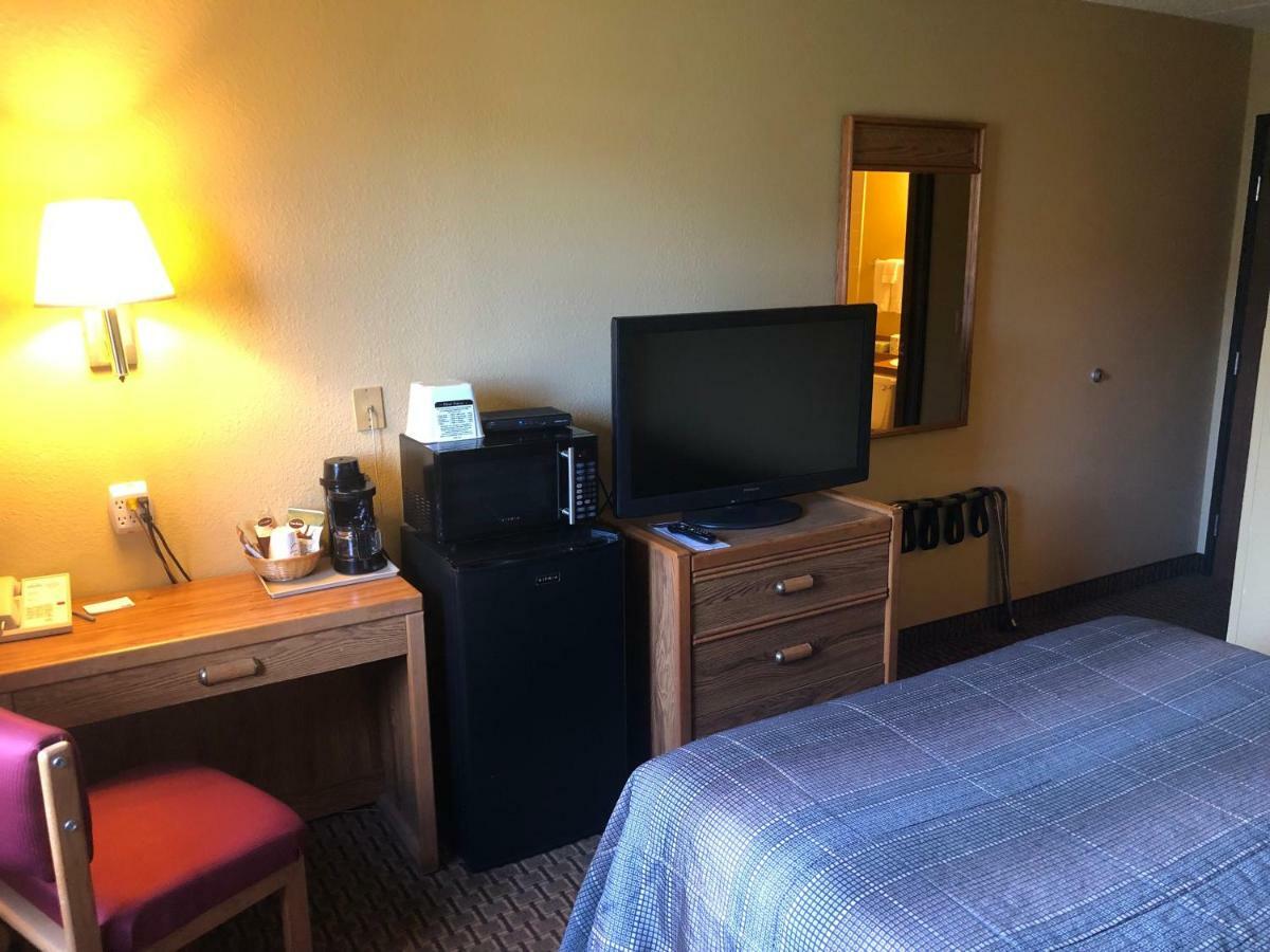 Oyo Hotel Glendive - Yellowstone River Εξωτερικό φωτογραφία
